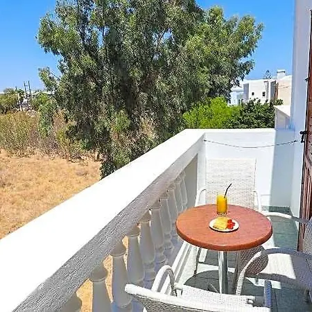 Finikas מלון 3*