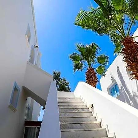 מלון Finikas