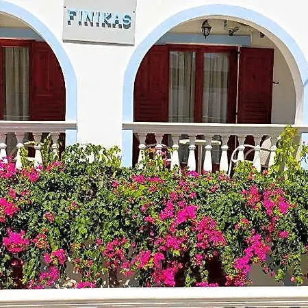 Finikas מלון